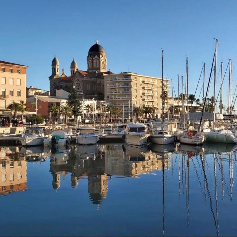 Studio 1 Neuf A 100 M Des Plages Et De La Gare Saint-Raphaël Eksteriør billede